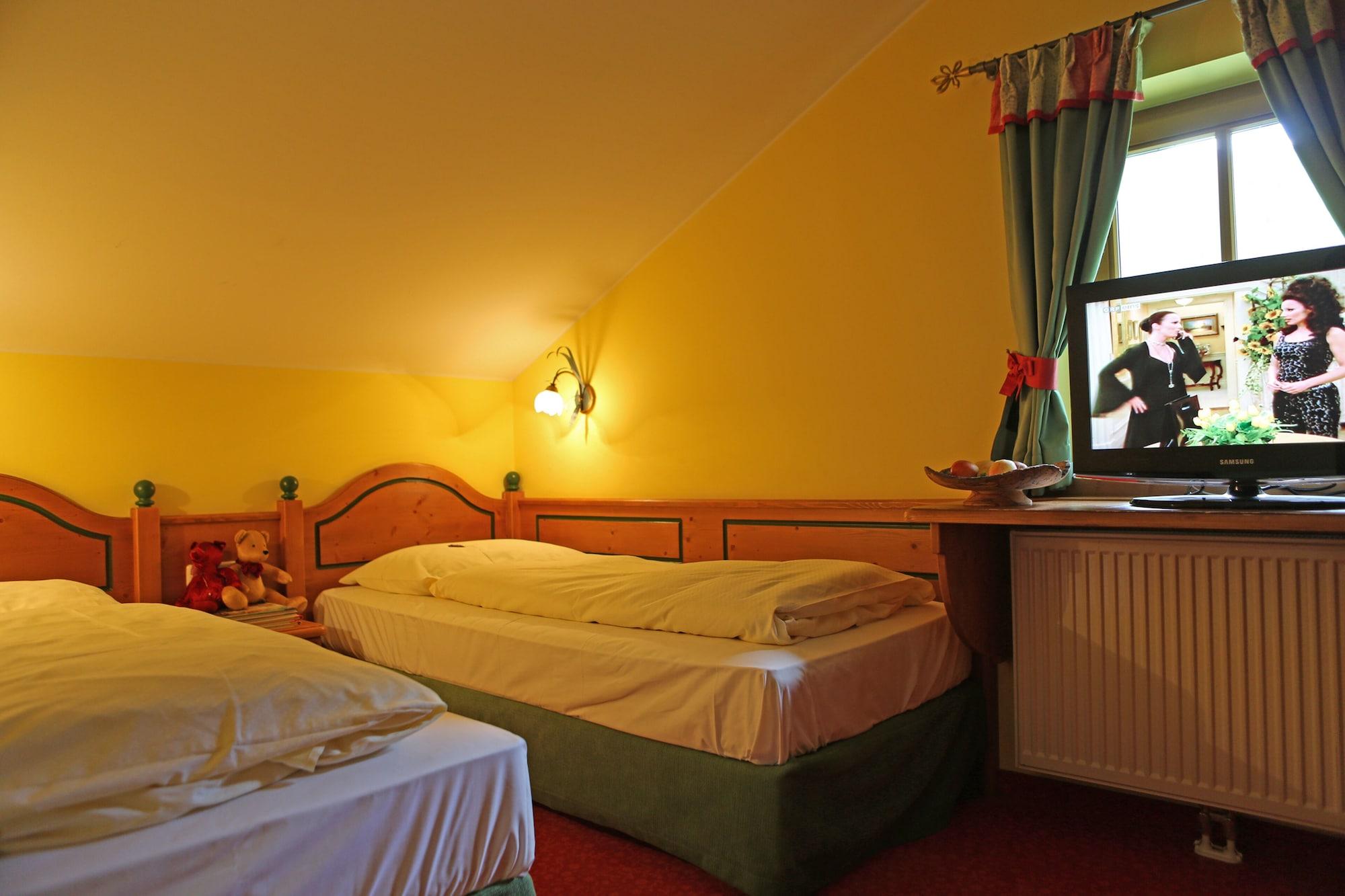 Hotel Sommerhof Гозау Экстерьер фото
